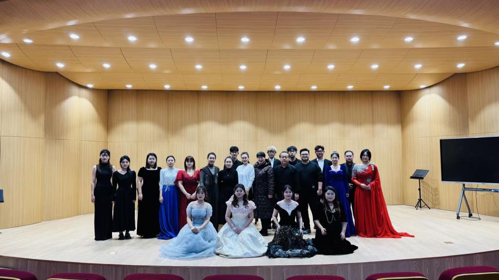 2025年淄博师专“艺术校园建设”系列展演活动——声乐教学成果音乐会圆满结束